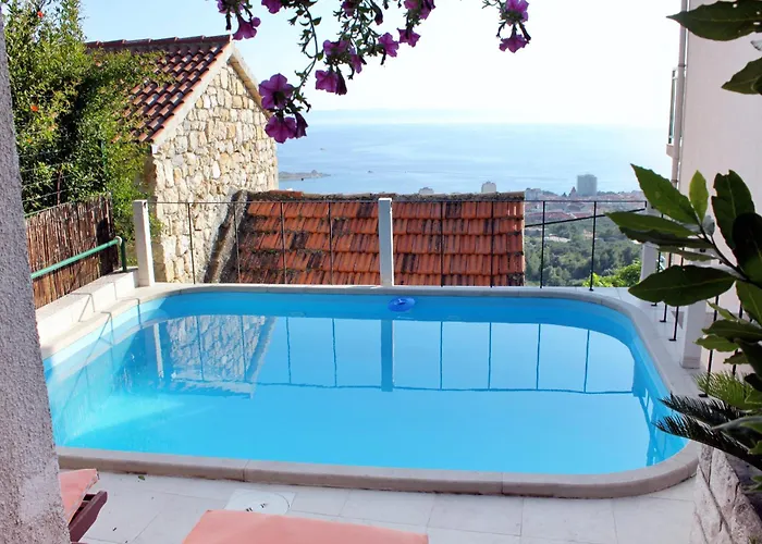 House With A Swimming Pool - 6668 בית נופש *