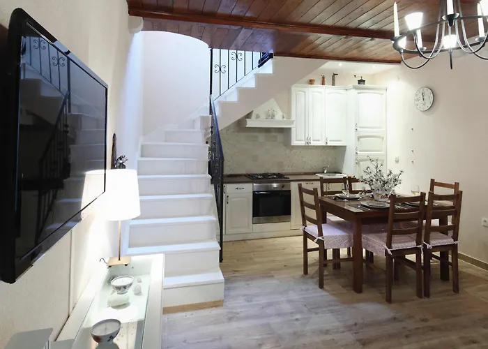 House With A Swimming Pool - 6668 מאקרסקה