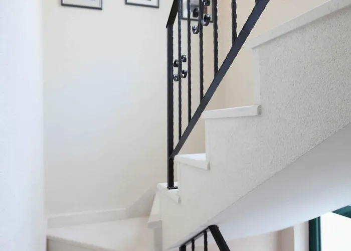 בית נופש House With A Swimming Pool - 6668