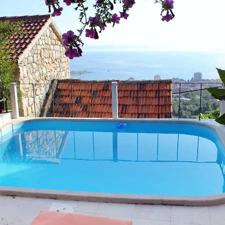 House With A Swimming Pool - 6668 Casa vacanze *