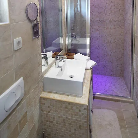 House With A Swimming Pool - 6668 Casa vacanze Makarska