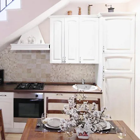 House With A Swimming Pool - 6668 *