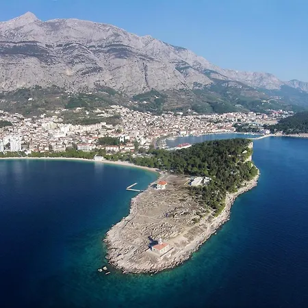 Vikendica House With A Swimming Pool - 6668 Makarska